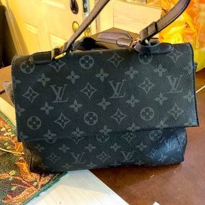 Louis Vuitton Crossbody bag